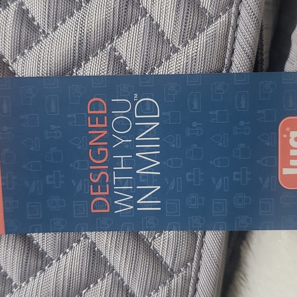 Lug Gray Quilted Messenger Bag with Geometric Design - Picture 2 of 12